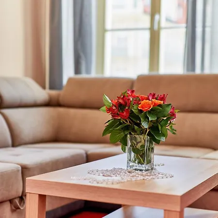 Market Square Old Town By Renters Apartman