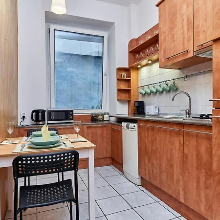 Market Square Old Town By Renters Wrocław